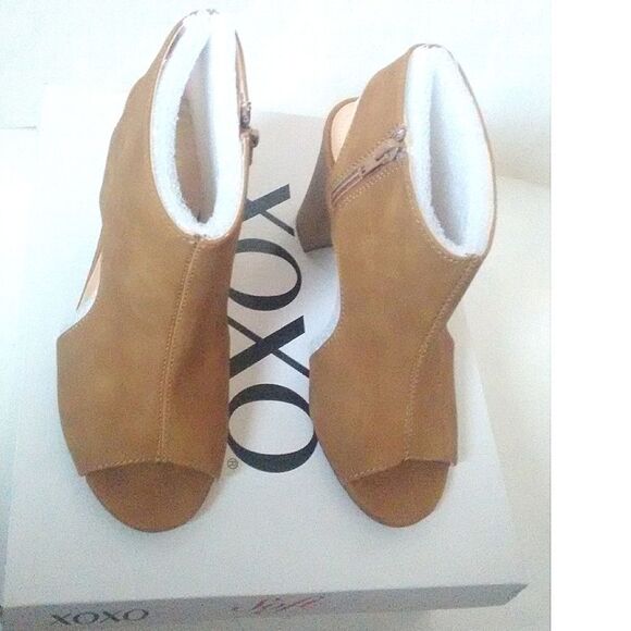 New! XOXO Cutout Peep-Toe Slingback Bootie Tan Brown Sandals Shoes Block Heels - Picture 6 of 8